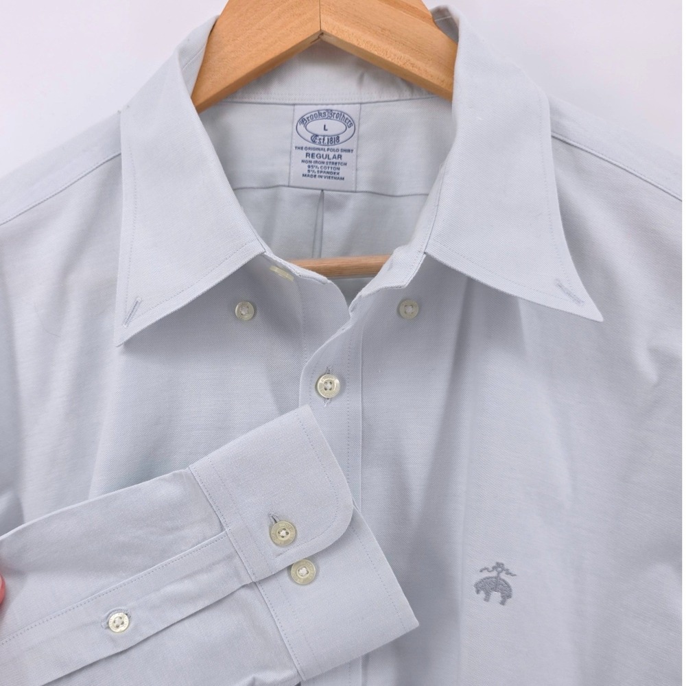 Brooks Brothers Regular Fit Non-Iron Stretch Button Down Shirt Light Blue Large